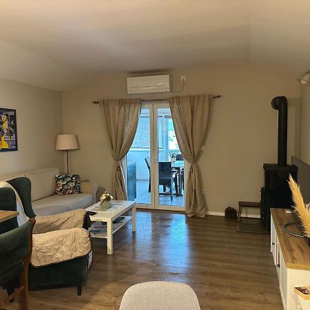 Apartman Lusy Tribalj Eksteriør billede